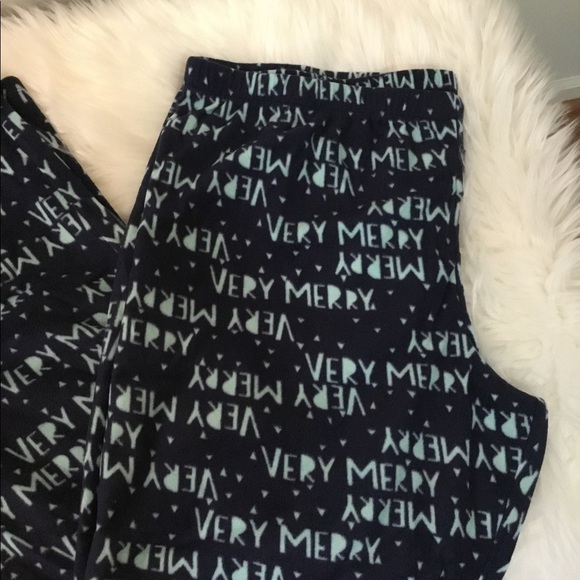 SO Very Merry pajama pant includes a matching bag XXL new - Picture 2 of 13